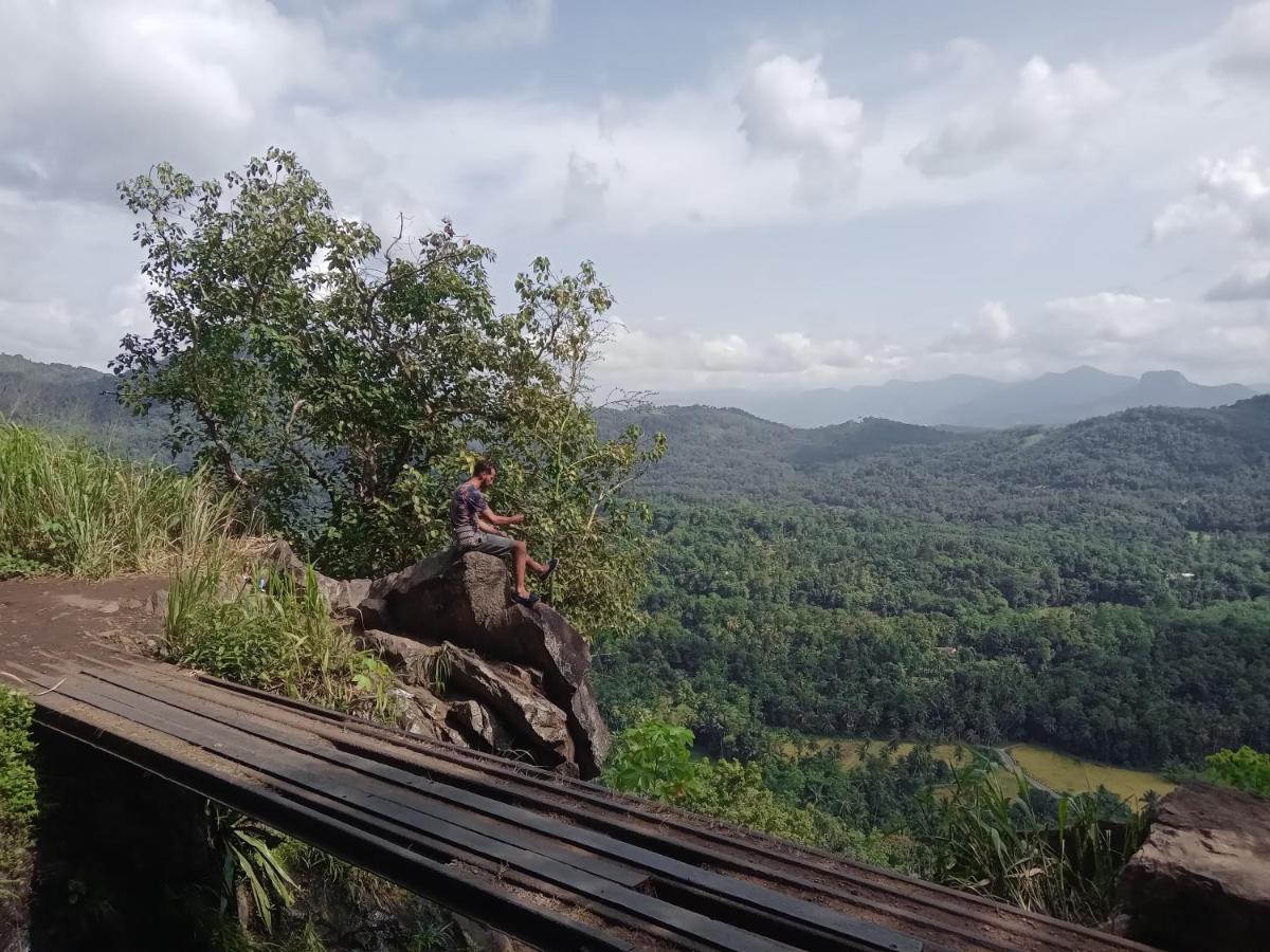 Jungle Village Homestay Пиннавела Экстерьер фото