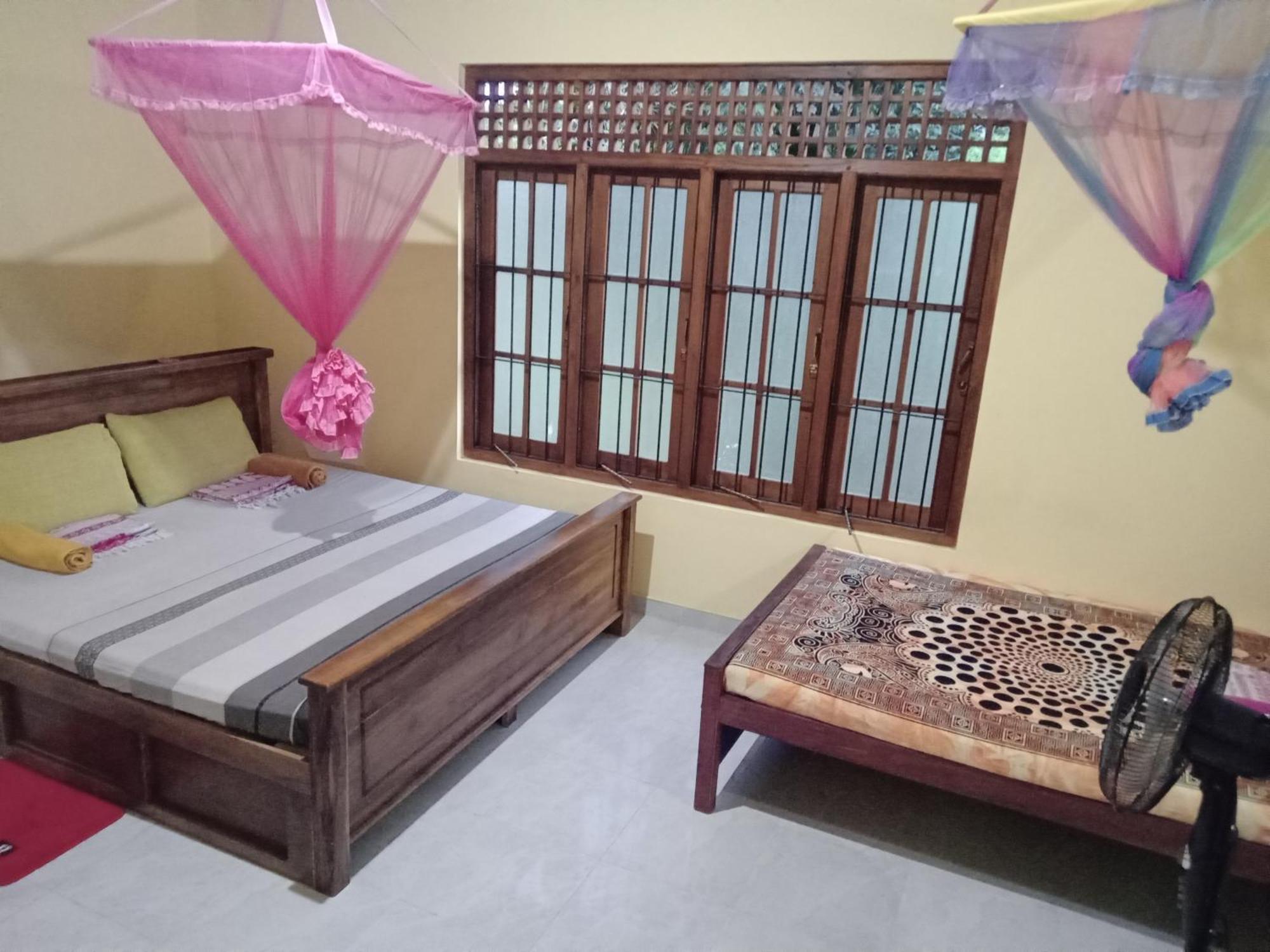 Jungle Village Homestay Пиннавела Номер фото